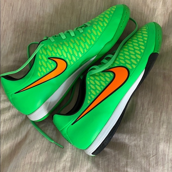 neon nike trainers